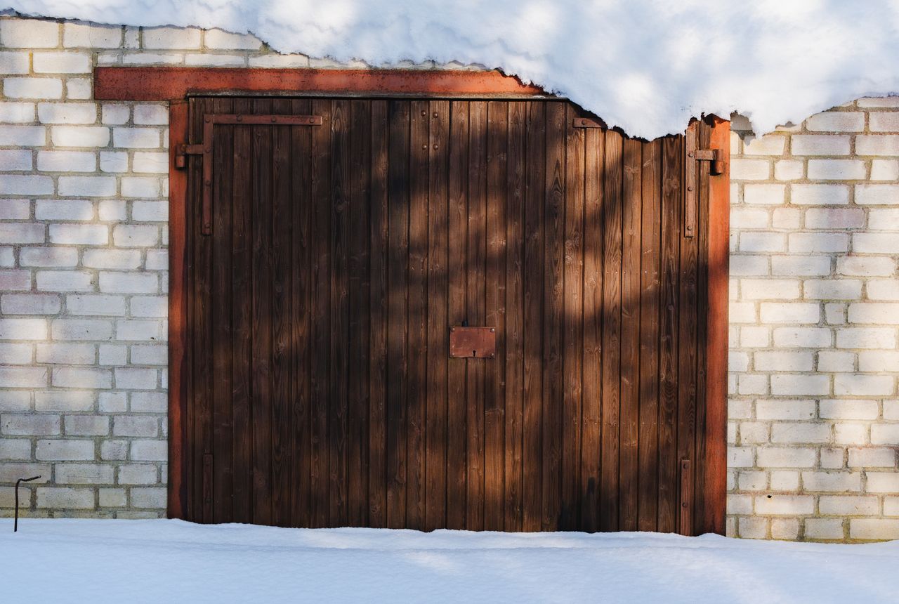 Garage door service in Tulsa, OK
